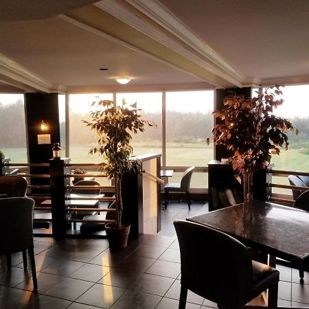Hotel Монктон Экстерьер фото