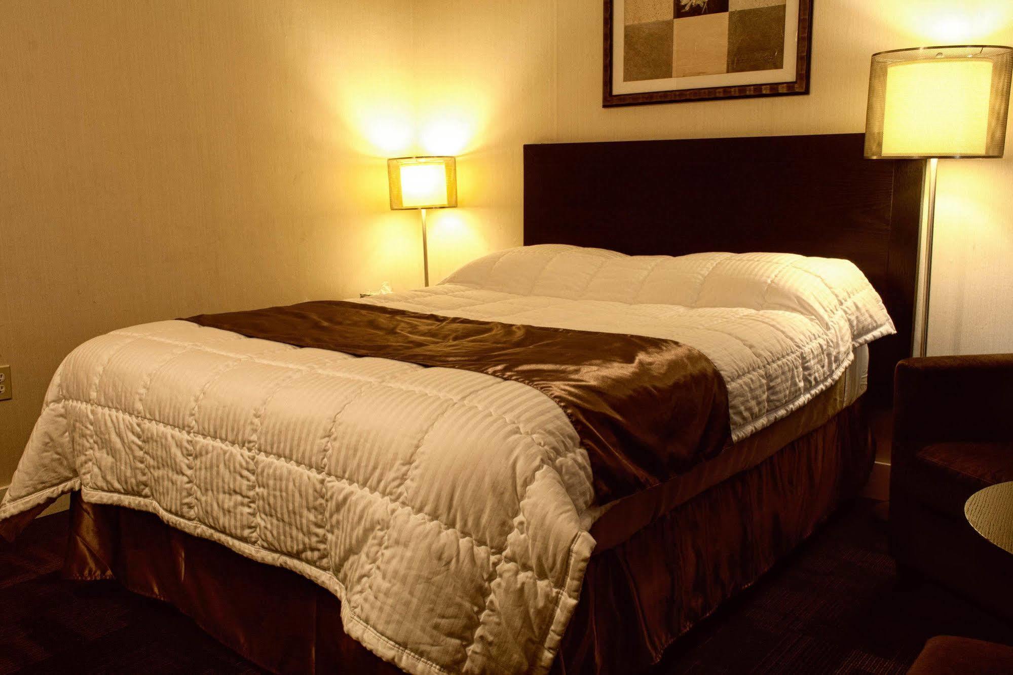 Hotel Монктон Экстерьер фото